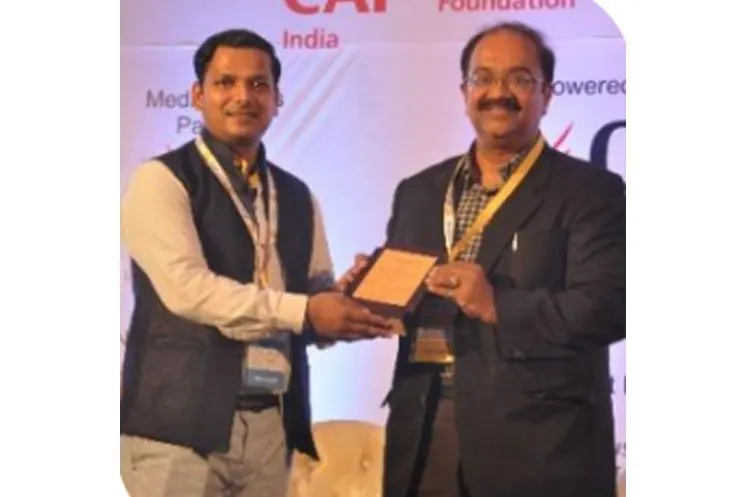 Award Facilitating to
Officer of Gol