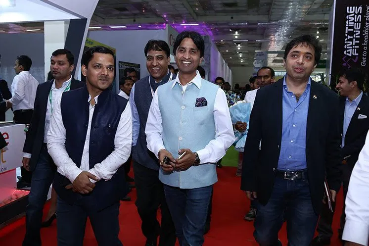 Shri Kumar Vishwas & Shri Gayrav Marya
CMD - Franchise India