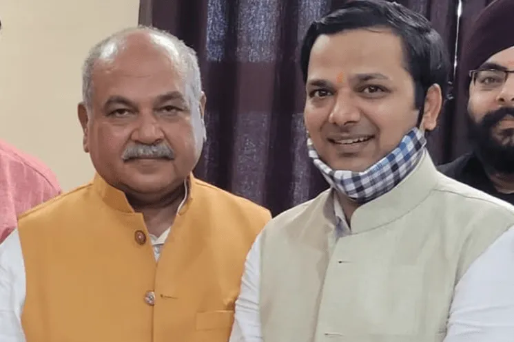 Shri Narendra Singh Tomar
Hon'ble Minister of Agriculture
and Farmers Welfare, GoI