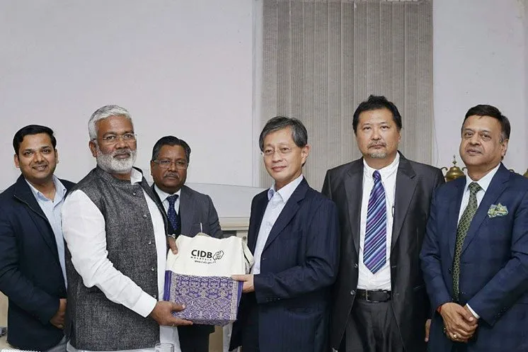 CIDB Govt. of Malaysia
MoU Between Hon’ble Transport Minister & Chairman